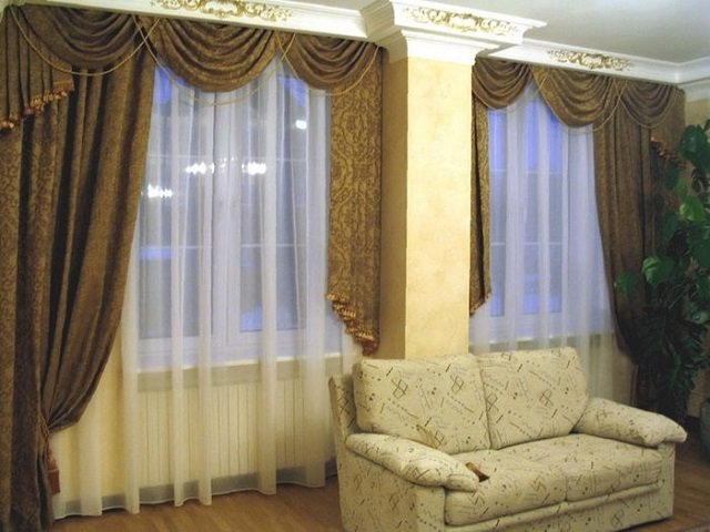 вариант штор в гостиной