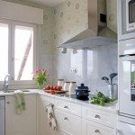 обои в кухне фото