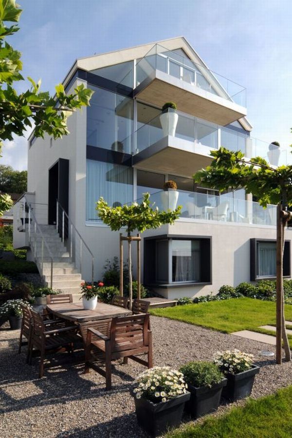 the_scheider_chalet_01