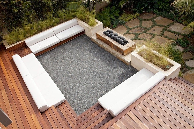 Small-Terrace-With-Dock