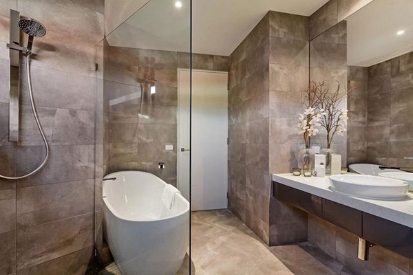 Bathroom3