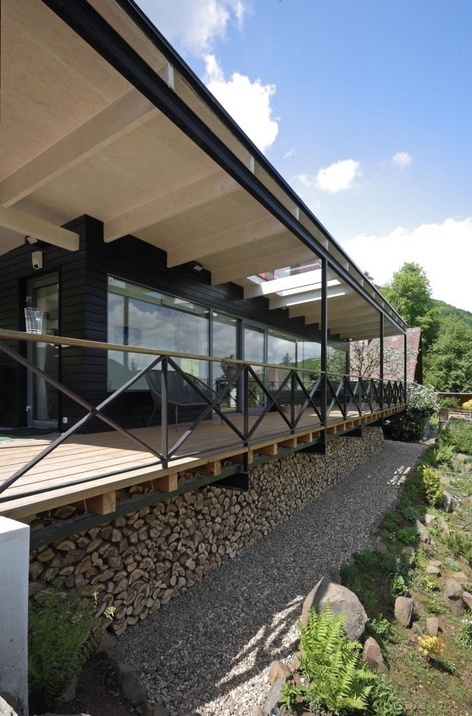 modern-family-house-7-676x1024