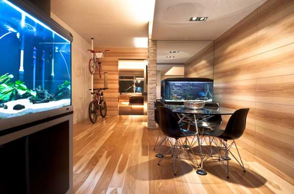 Hong-Kong-Wooden-Apartment-
