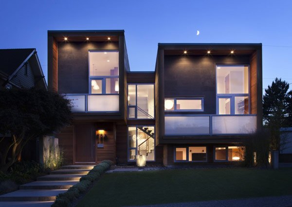 House-on-Chilliwack-Street-facade