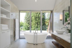 White-Bathroom-With-View