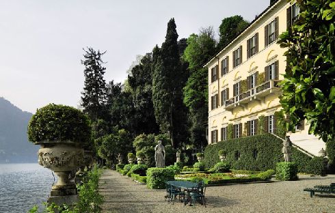 sothebys-gianni-versace-villa-1